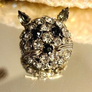 EUC VINTAGE Joseph Warner Cat/Kitten Pin Brooch